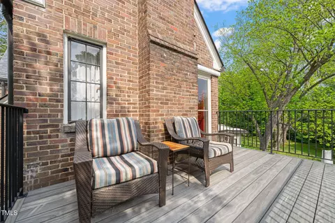 Exterior - 1024 W Markham Ave, Durham, NC 27701 photo 7 of 18