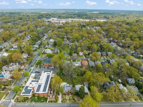 View/Area - 1024 W Markham Ave, Durham, NC 27701 photo 2 of 4