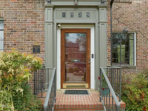 Entry Way - 1024 W Markham Ave, Durham, NC 27701 photo 1 of 7