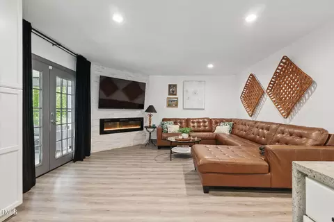 226 Smith Dr, Durham, NC 27712 photo 8