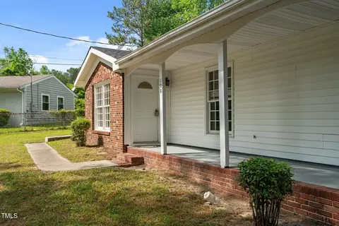 Exterior - 108 Deepwood Cir, Garner, NC 27529 photo 3 of 7