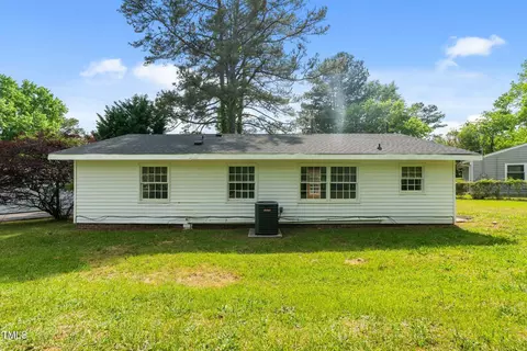 Exterior - 108 Deepwood Cir, Garner, NC 27529 photo 5 of 7