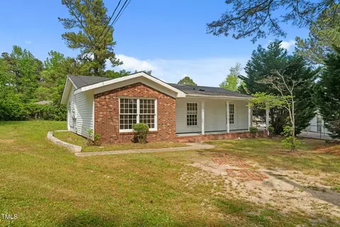 108 Deepwood Cir, Garner, NC 27529