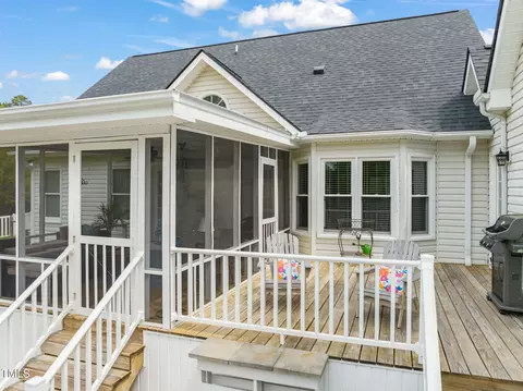 Exterior - 140 Crystal Pl, Benson, NC 27504 photo 10 of 13
