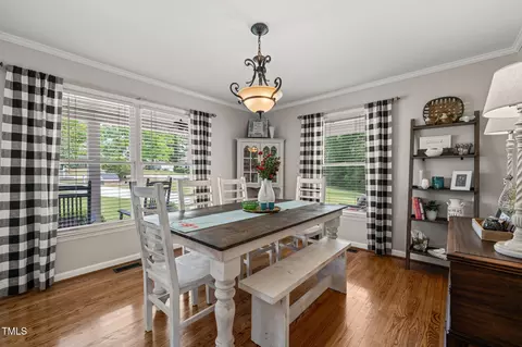 Dining - 140 Crystal Pl, Benson, NC 27504 photo 2 of 4