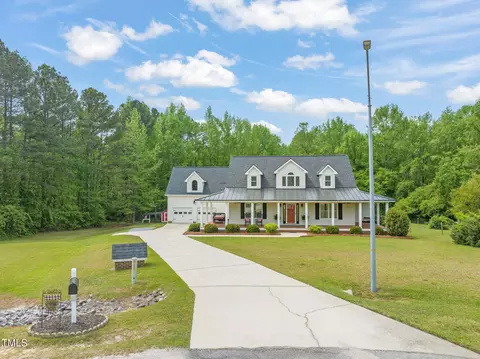 Exterior - 140 Crystal Pl, Benson, NC 27504 photo 12 of 13
