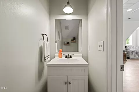 Bath - 140 Crystal Pl, Benson, NC 27504 photo 1 of 5