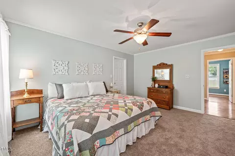 Bedroom - 140 Crystal Pl, Benson, NC 27504 photo 5 of 10