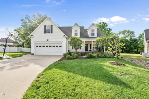 45 Mill Cir, Clayton, NC 27527