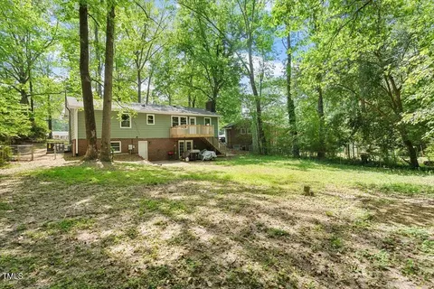 Exterior - 104 Argyle Ct, Garner, NC 27529 photo 4 of 5