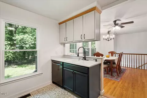 Kitchen - 104 Argyle Ct, Garner, NC 27529 photo 2 of 4