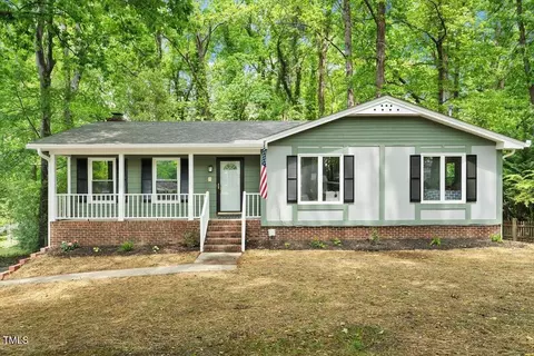 104 Argyle Ct, Garner, NC 27529