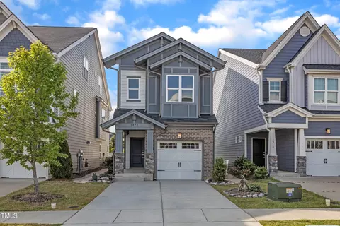 1272 Brown Velvet Ln, Apex, NC 27523