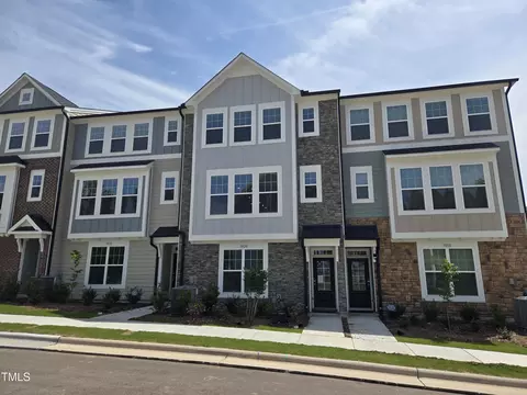 3020 Freewinds Way # 47, Cary, NC 27519