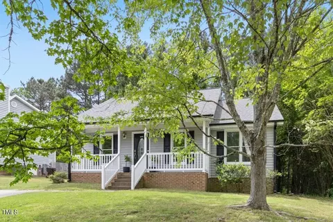2402 Cynthia Dr, Durham, NC 27704