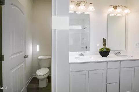 Bath - 152 Bruce Dr, Dunn, NC 28334 photo 2 of 4