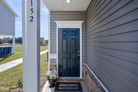 Entry Way - 152 Bruce Dr, Dunn, NC 28334 photo 1 of 4
