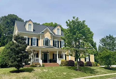 402 Troycott Pl, Cary, NC 27519