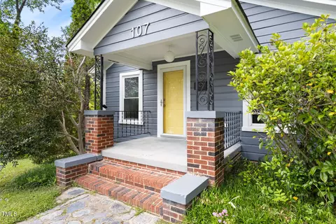 107 E Hammond St, Durham, NC 27704 photo 4