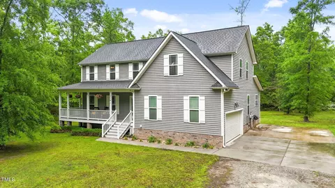 179 Carrie Dr, Archer Lodge, NC 27527