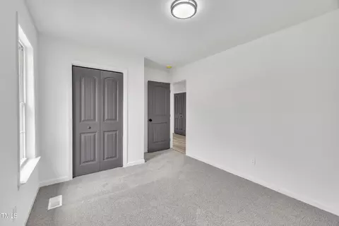 Bedroom - 112 Edmondson Dr, Willow Spring, NC 27592 photo 4 of 6
