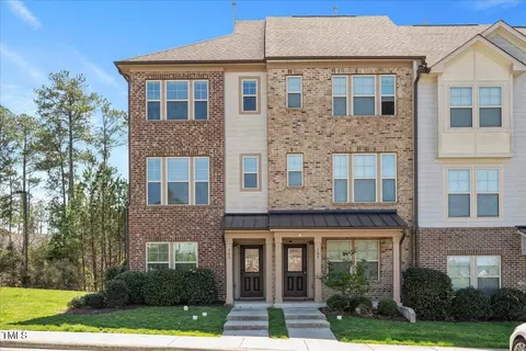 103 Ballyliffen Ln, Cary, NC 27519