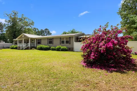 781 Byrds Pond Rd, Erwin, NC 28339 photo 4