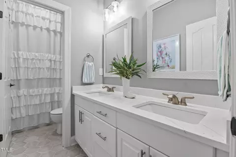Bath - 14013 Wallberman Dr, Wake Forest, NC 27587 photo 4 of 5