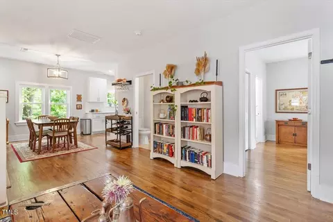 905 Carroll St, Durham, NC 27701 photo 9