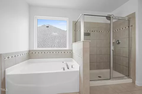 Bath - 311 Windrush Ln, Durham, NC 27703 photo 2 of 2