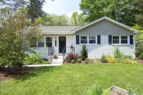 1004 Greenwich St, Raleigh, NC 27610