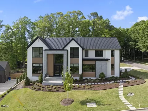 4139 Rockingham Dr, Raleigh, NC 27609