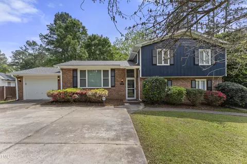 5713 Timber Ridge Dr, Raleigh, NC 27609