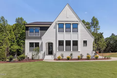 45 Addison Pond Ct, Zebulon, NC 27597