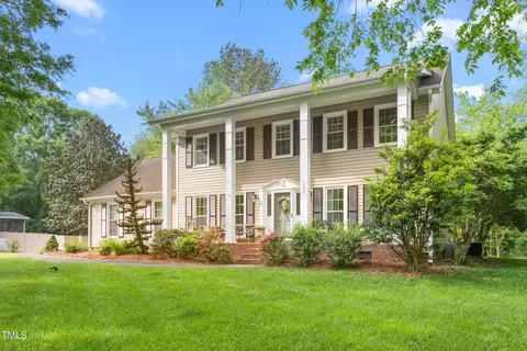 1207 Candlewood Dr, Elon, NC 27244
