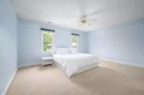 Bedroom - 1508 W Markham Ave, Durham, NC 27705 photo 1 of 1