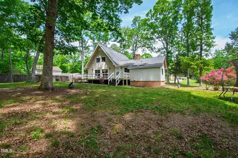 Exterior - 1915 Redding Ln, Durham, NC 27712 photo 7 of 8