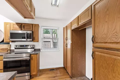 Kitchen - 1915 Redding Ln, Durham, NC 27712 photo 5 of 5