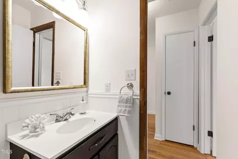 Bath - 1915 Redding Ln, Durham, NC 27712 photo 3 of 6