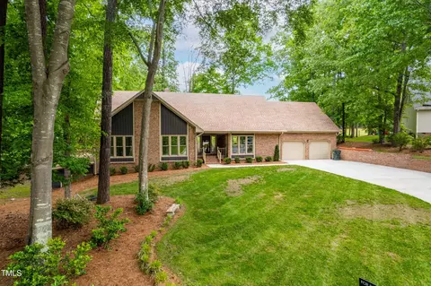 101 Easton Ct, Garner, NC 27529