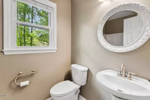 4420 Tetbury Pl, Raleigh, NC 27613