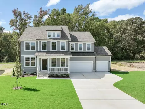 203 Great Smoky Pl, Lillington, NC 27546