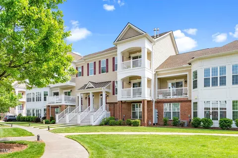 10530 Sablewood Dr #112, Raleigh, NC 27617