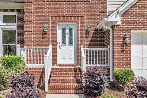 7 Bonham Ct, Durham, NC 27703 photo 3