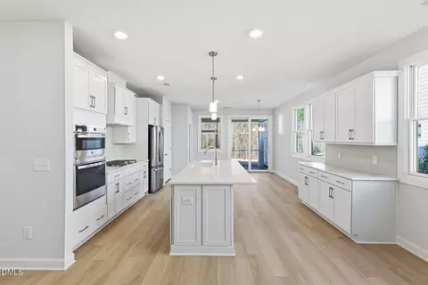 708 Blackpool Dr, Durham, NC 27703 photo 6