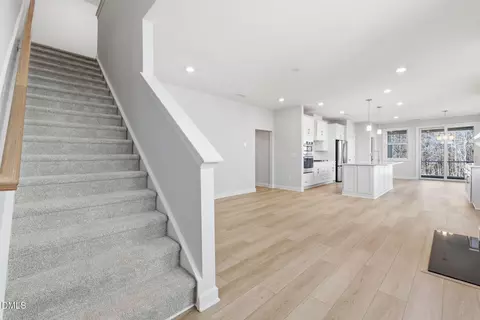 708 Blackpool Dr, Durham, NC 27703 photo 17