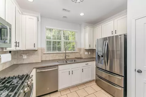 Kitchen - 302 Red Elm Dr, Durham, NC 27713 photo 2 of 2