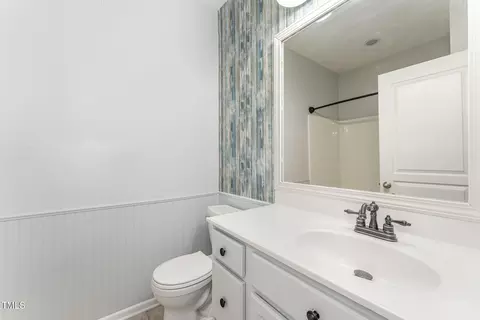 Bath - 302 Red Elm Dr, Durham, NC 27713 photo 2 of 4
