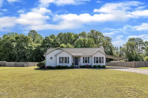 2006 Woodstone Dr, Archer Lodge, NC 27527
