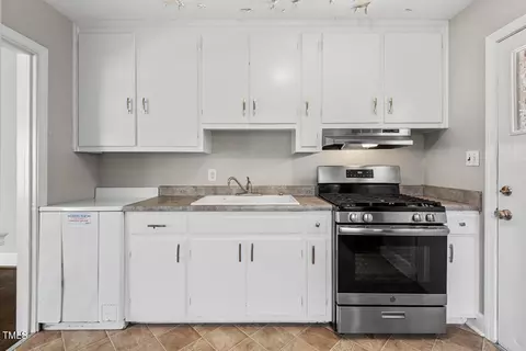 809 Leon St, Durham, NC 27704 photo 9